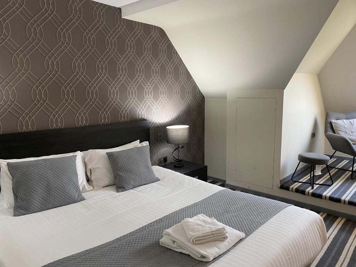 ビュードリー Wharton Park Golf & Country Club Bed & Breakfast エクステリア 写真