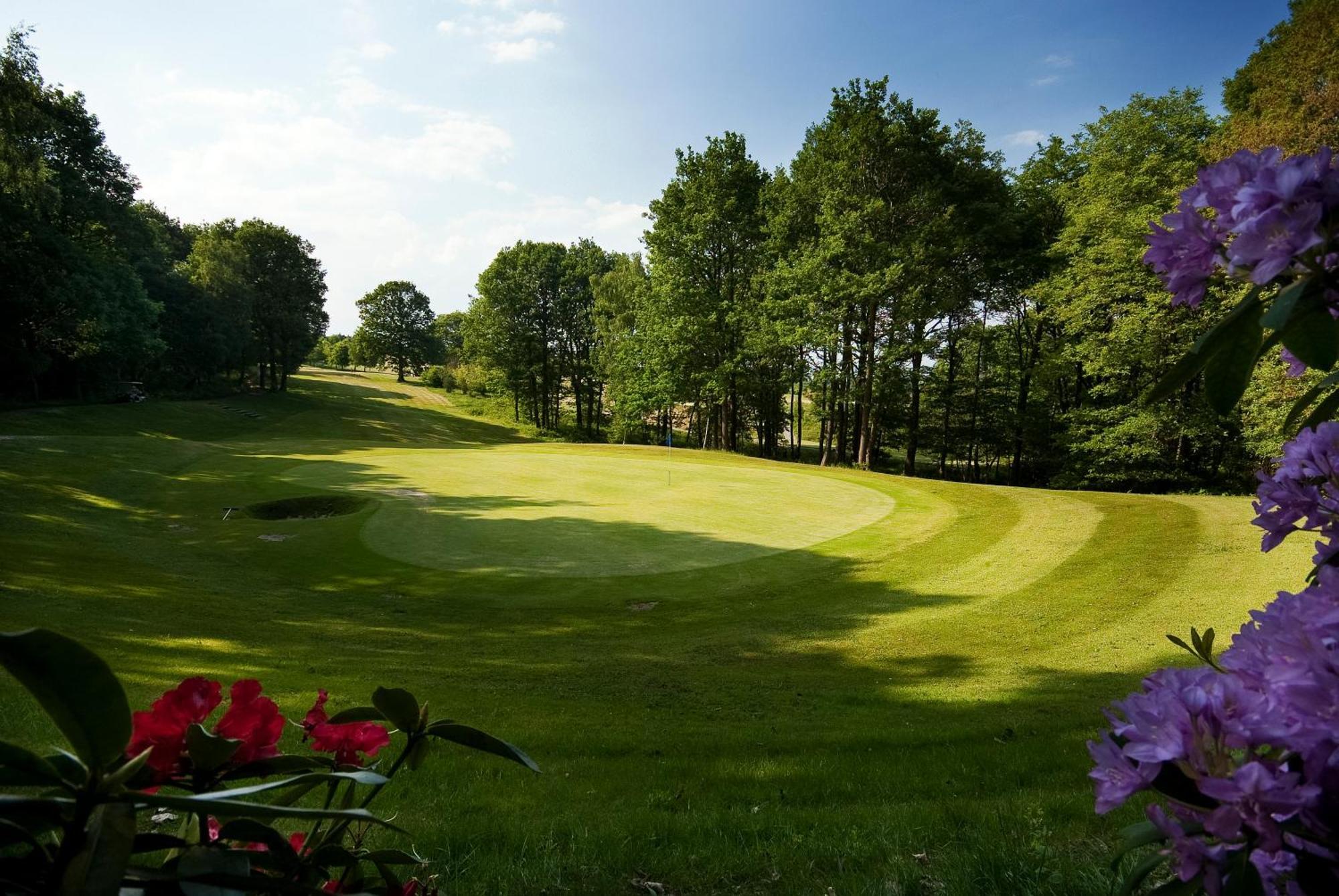 ビュードリー Wharton Park Golf & Country Club Bed & Breakfast エクステリア 写真