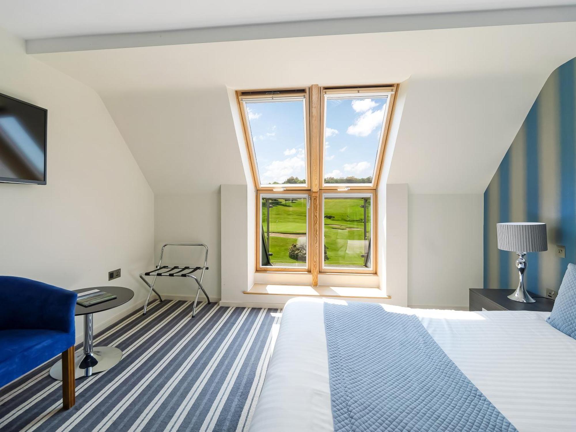 ビュードリー Wharton Park Golf & Country Club Bed & Breakfast エクステリア 写真